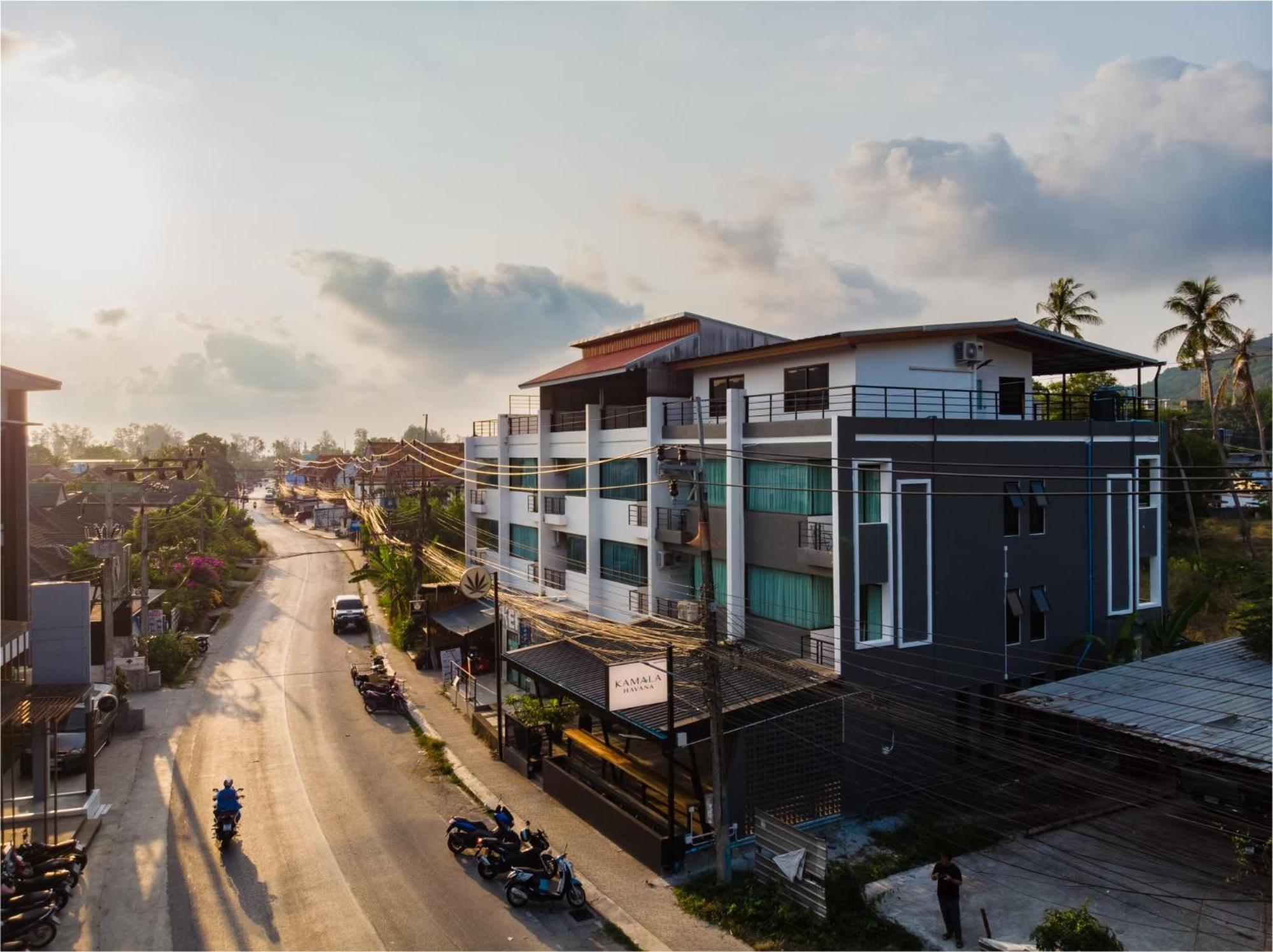Kamala Havana Hotel Bagian luar foto